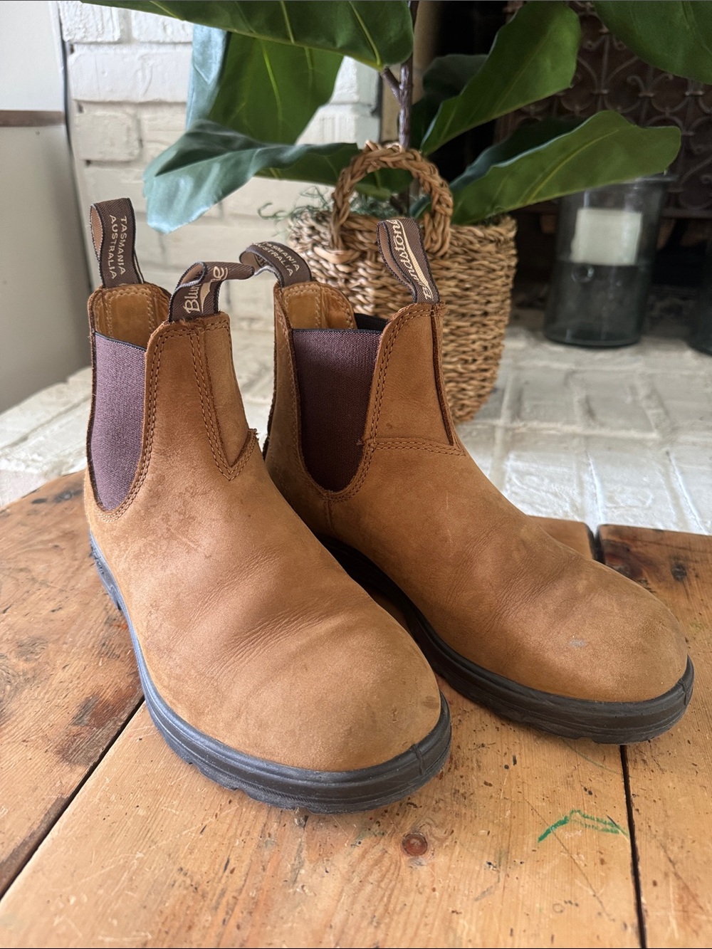 Blundstone Saddle Brown Classic Chelsea Boots